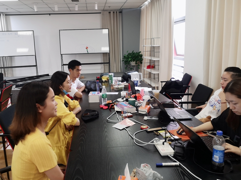 b2b2cae41efde0495df71a95f9dbe80.jpg